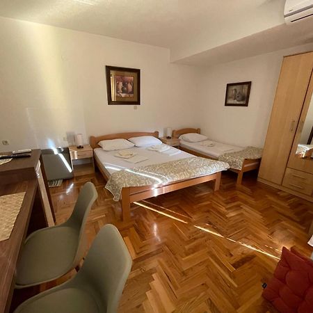 Kukunesh Apartments โอครีด ภายนอก รูปภาพ