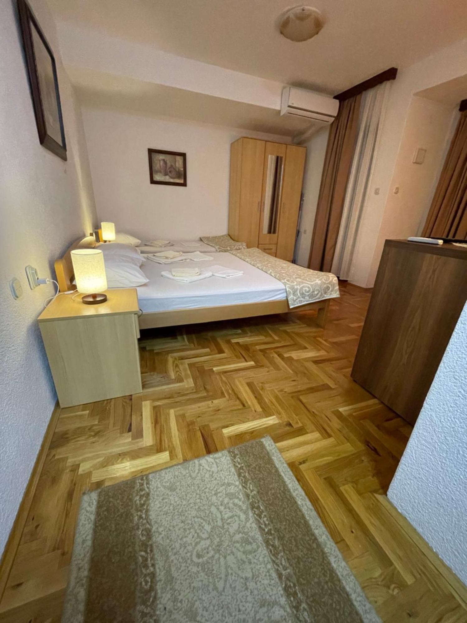 Kukunesh Apartments โอครีด ภายนอก รูปภาพ
